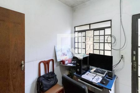 Quarto 1 de casa para alugar com 4 quartos, 506m² em Jardim dos Comerciários, Belo Horizonte