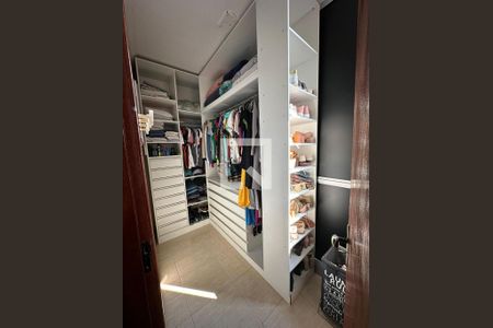 Closet  de casa à venda com 3 quartos, 129m² em Canaa, Belo Horizonte