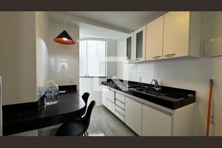 Apartamento à venda com 3 quartos, 82m² em Sion, Belo Horizonte