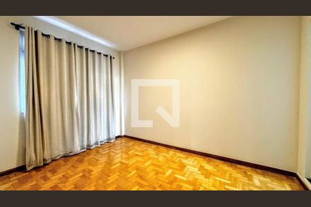 Sala de apartamento à venda com 3 quartos, 82m² em Sion, Belo Horizonte