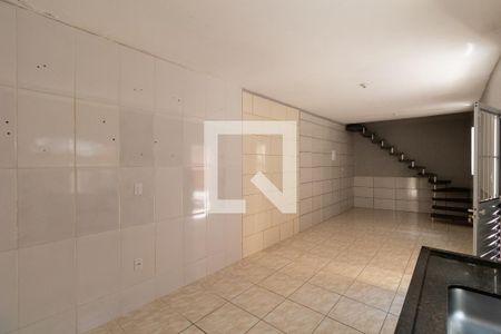 Sala e Cozinha  de casa para alugar com 2 quartos, 40m² em Jardim Nossa Senhora do Carmo, São Paulo