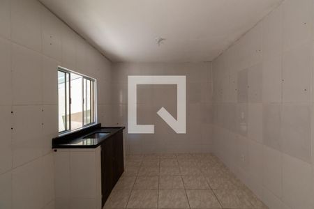 Sala e Cozinha  de casa para alugar com 2 quartos, 40m² em Jardim Nossa Senhora do Carmo, São Paulo