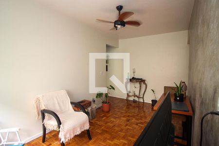 Sala de apartamento para alugar com 3 quartos, 74m² em Cristal, Porto Alegre