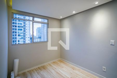 Sala  de apartamento para alugar com 2 quartos, 52m² em Vila Mogilar, Mogi das Cruzes