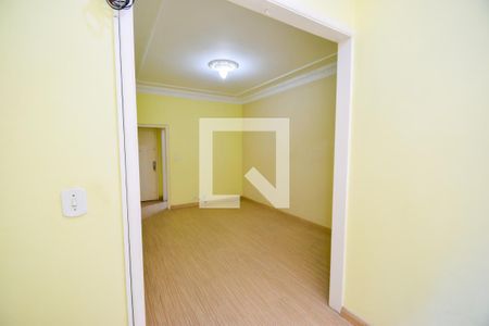 Sala de apartamento para alugar com 1 quarto, 60m² em Todos Os Santos, Rio de Janeiro