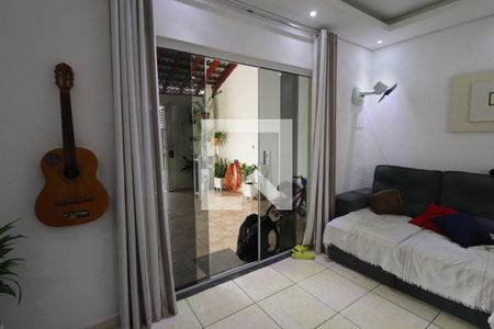 Sala de casa à venda com 3 quartos, 140m² em Jardim Novo Mundo, Várzea Paulista