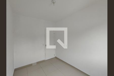 Quarto 1 de apartamento para alugar com 2 quartos, 47m² em Jardim Rodrigues Alves, Ferraz de Vasconcelos