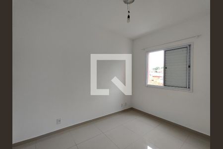 Quarto 1 de apartamento para alugar com 2 quartos, 47m² em Jardim Rodrigues Alves, Ferraz de Vasconcelos