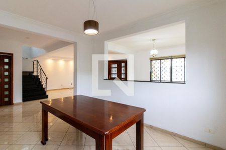 Sala de casa à venda com 4 quartos, 261m² em Parque Renato Maia, Guarulhos