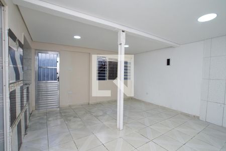 Sala/Quarto de casa para alugar com 1 quarto, 30m² em Jardim Flor da Montanha, Guarulhos