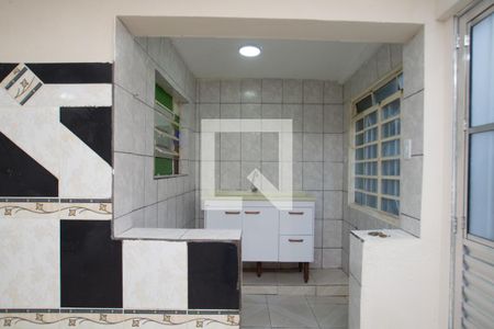 Cozinha de casa para alugar com 1 quarto, 30m² em Jardim Flor da Montanha, Guarulhos