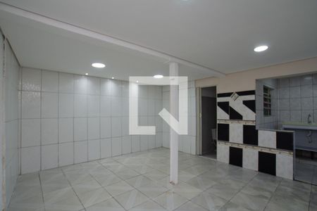 Sala/Quarto de casa para alugar com 1 quarto, 30m² em Jardim Flor da Montanha, Guarulhos