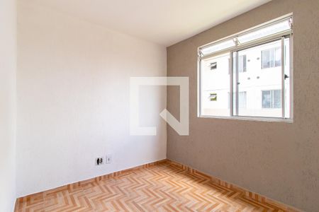 Quarto 2 de apartamento para alugar com 2 quartos, 49m² em Alto Boqueirão, Curitiba