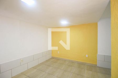 Quarto de casa para alugar com 1 quarto, 40m² em Nossa Senhora de Fatima, Nilópolis