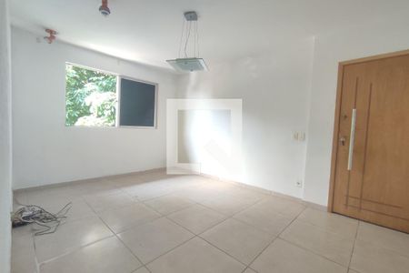 Sala de apartamento para alugar com 3 quartos, 60m² em Jacarepaguá, Rio de Janeiro