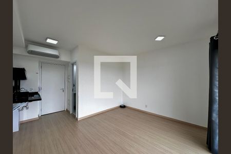 Quarto de kitnet/studio para alugar com 0 quarto, 27m² em Santo Amaro, São Paulo