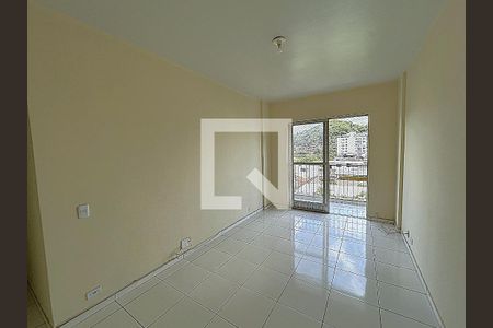 Sala de apartamento para alugar com 2 quartos, 68m² em Praça Seca, Rio de Janeiro