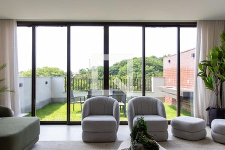 Sala de casa de condomínio à venda com 3 quartos, 242m² em Bairro das Palmeiras, Campinas