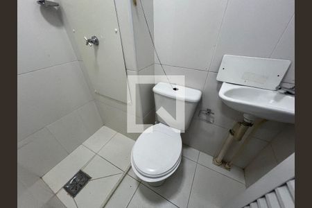 Banheiro de serviço  de apartamento para alugar com 3 quartos, 113m² em Vila da Serra, Nova Lima