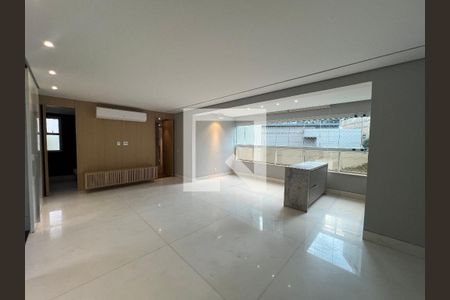 Sala com varanda gourmet  de apartamento para alugar com 3 quartos, 113m² em Vila da Serra, Nova Lima