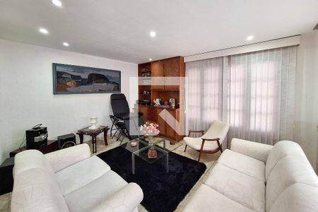 Sala 1 de casa à venda com 5 quartos, 300m² em Icaraí, Niterói