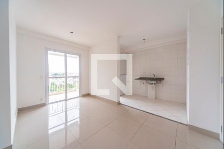 Sala de apartamento à venda com 2 quartos, 51m² em Vila Curuçá, Santo André