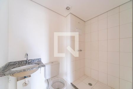 Banheiro  de apartamento à venda com 2 quartos, 51m² em Vila Curuçá, Santo André