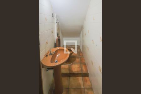 Lavabo de casa para alugar com 3 quartos, 150m² em Jardim Pinheiros, São Paulo