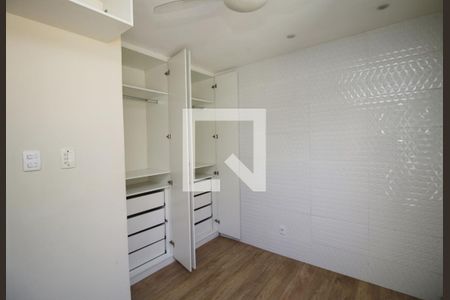 Quarto 2 de casa para alugar com 3 quartos, 80m² em Cordovil, Rio de Janeiro