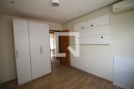 Quarto 1 de casa para alugar com 3 quartos, 80m² em Cordovil, Rio de Janeiro