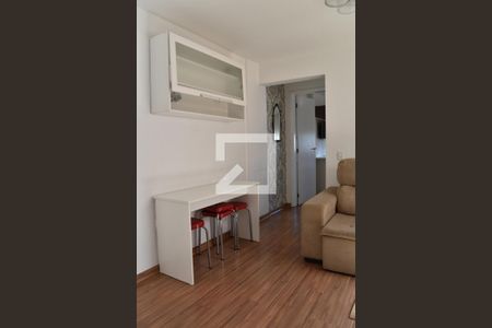 Sala de apartamento para alugar com 1 quarto, 30m² em Novo Mundo, Curitiba