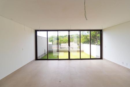 Sala de casa de condomínio à venda com 3 quartos, 242m² em Bairro das Palmeiras, Campinas