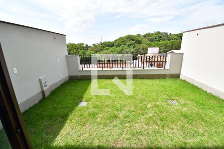 Sala - Quintal/Jardim de casa de condomínio à venda com 3 quartos, 242m² em Bairro das Palmeiras, Campinas