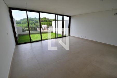 Sala de casa de condomínio à venda com 3 quartos, 242m² em Bairro das Palmeiras, Campinas