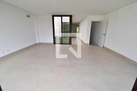 Sala de casa de condomínio à venda com 3 quartos, 242m² em Bairro das Palmeiras, Campinas