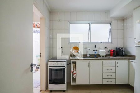 Cozinha de casa de condomínio à venda com 2 quartos, 104m² em Rio Pequeno, São Paulo