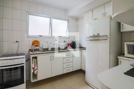 Cozinha de casa de condomínio à venda com 2 quartos, 104m² em Rio Pequeno, São Paulo