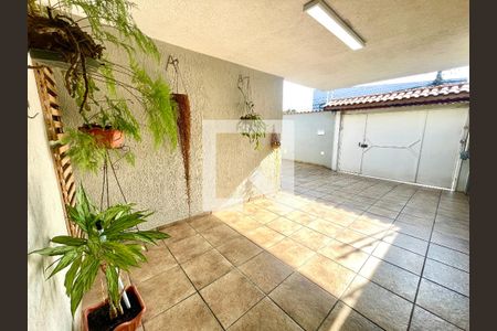 Casa à venda com 151m², 3 quartos e 2 vagas Casa à venda com 151m², 3 quartos e 2 vagasGaragem