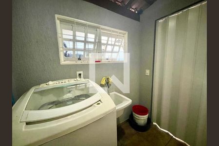 Casa à venda com 151m², 3 quartos e 2 vagas Casa à venda com 151m², 3 quartos e 2 vagasÁrea de Serviço