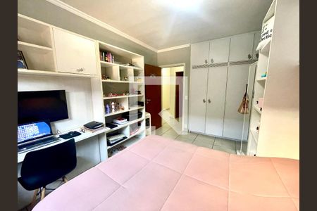 Casa à venda com 151m², 3 quartos e 2 vagas Casa à venda com 151m², 3 quartos e 2 vagasQuarto 2