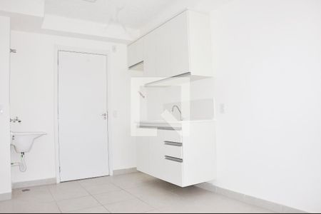 Detalhe - Sala / Cozinha / Área de Serviço de apartamento para alugar com 2 quartos, 42m² em Piqueri, São Paulo