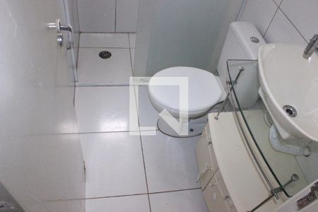 Banheiro de apartamento para alugar com 2 quartos, 42m² em Água Chata, Guarulhos