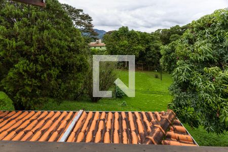 Casa à venda com 450m², 4 quartos e 4 vagas Casa à venda com 450m², 4 quartos e 4 vagasVaranda da Suíte 2