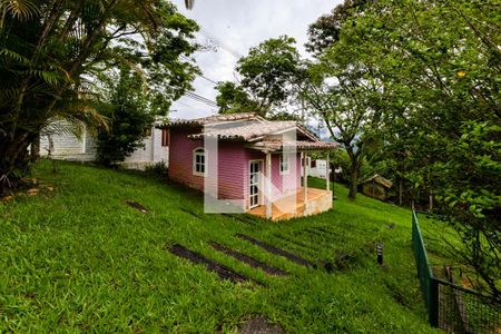 Casa à venda com 450m², 4 quartos e 4 vagas Casa à venda com 450m², 4 quartos e 4 vagasCasa de Bonecas