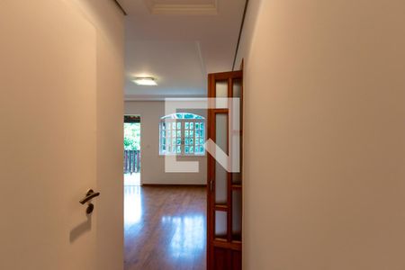 Casa à venda com 450m², 4 quartos e 4 vagas Casa à venda com 450m², 4 quartos e 4 vagasSuíte 2