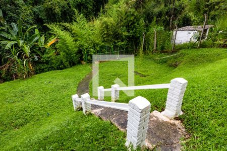 Casa à venda com 450m², 4 quartos e 4 vagas Casa à venda com 450m², 4 quartos e 4 vagasJardim