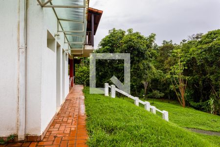 Casa à venda com 450m², 4 quartos e 4 vagas Casa à venda com 450m², 4 quartos e 4 vagasJardim