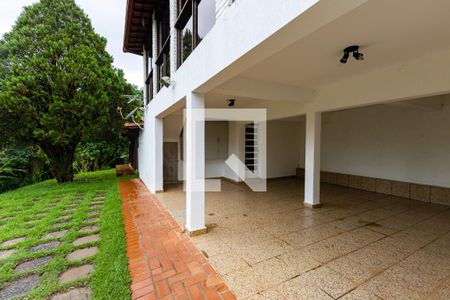 Casa à venda com 450m², 4 quartos e 4 vagas Casa à venda com 450m², 4 quartos e 4 vagasGaragem