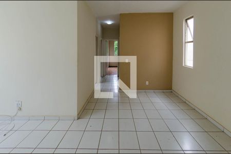 Sala de apartamento para alugar com 3 quartos, 80m² em Estoril, Belo Horizonte