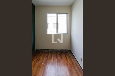 Quarto 1 de apartamento para alugar com 3 quartos, 80m² em Estoril, Belo Horizonte